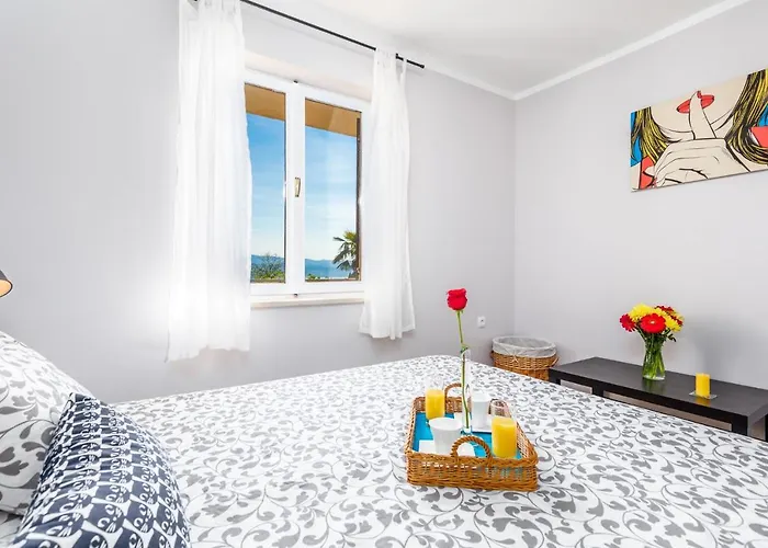 Alyss Apartmán Lovran